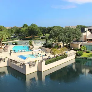 https://island-club-2201.top-hotels-in-savannah.com